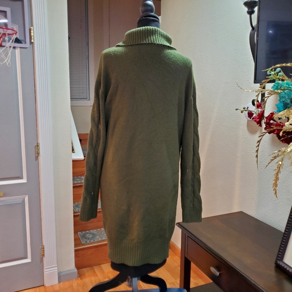 ELOQUII Elements Women's Plus Size Cable Knit Sweater Dress size 18/20 - Picture 5 of 7